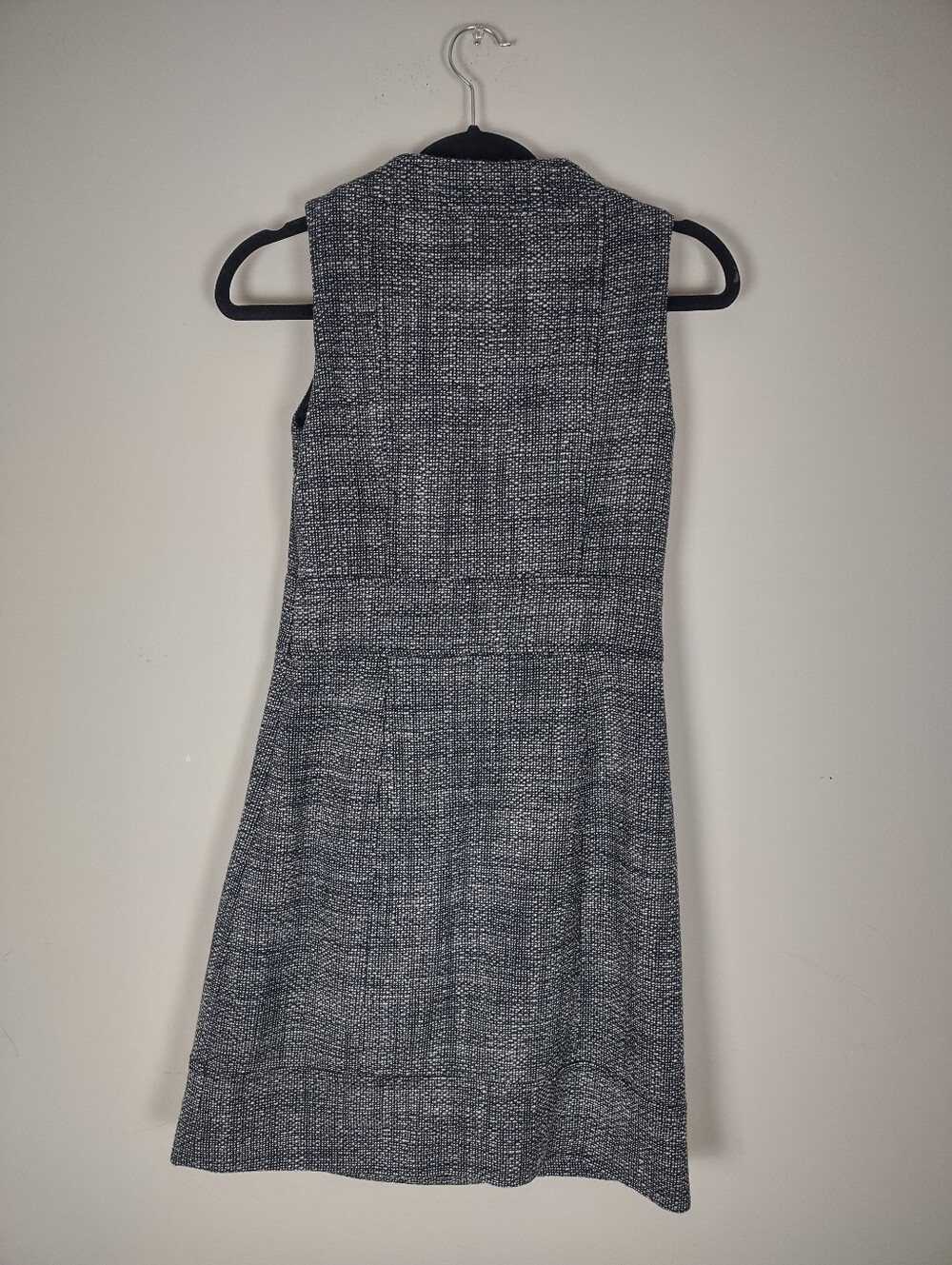 Club Monaco Textured Tweed Dress with Petite Double-Breast Detail and Belt - Picture 5 of 6